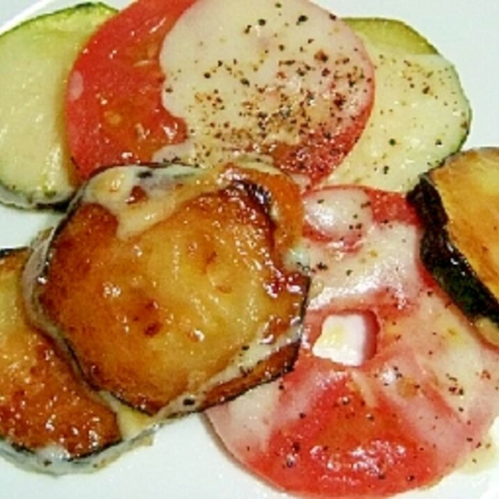 ズッキーニ&トマトのチーズ焼き